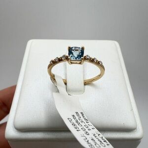 NWT .37ct cushion cut Aquamarine w/ .08cts natural diamonds in 14kt YG ring!